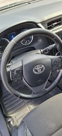 Toyota Corolla Luxury 97kW thumbnail