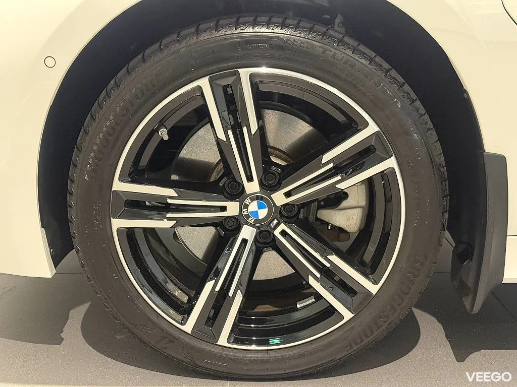 BMW 330 xDrive M Sport Drag Adaptiv Farth. Rattv 18" HiFi 0kW