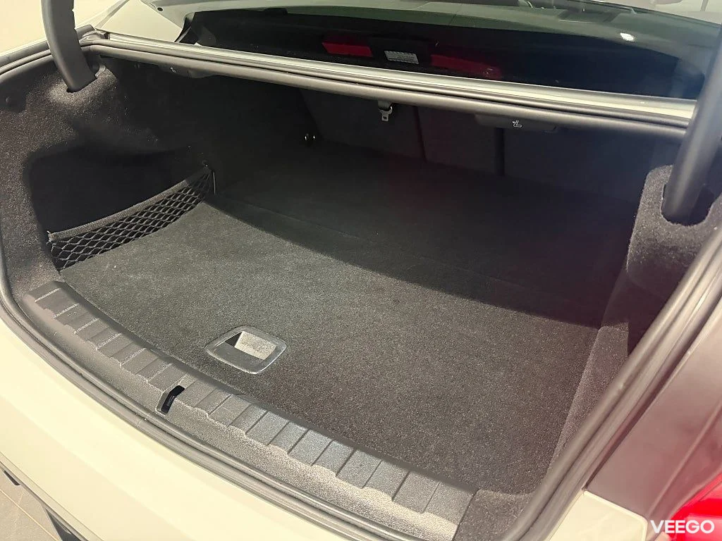 BMW 330 xDrive M Sport Drag Adaptiv Farth. Rattv 18" HiFi 0kW