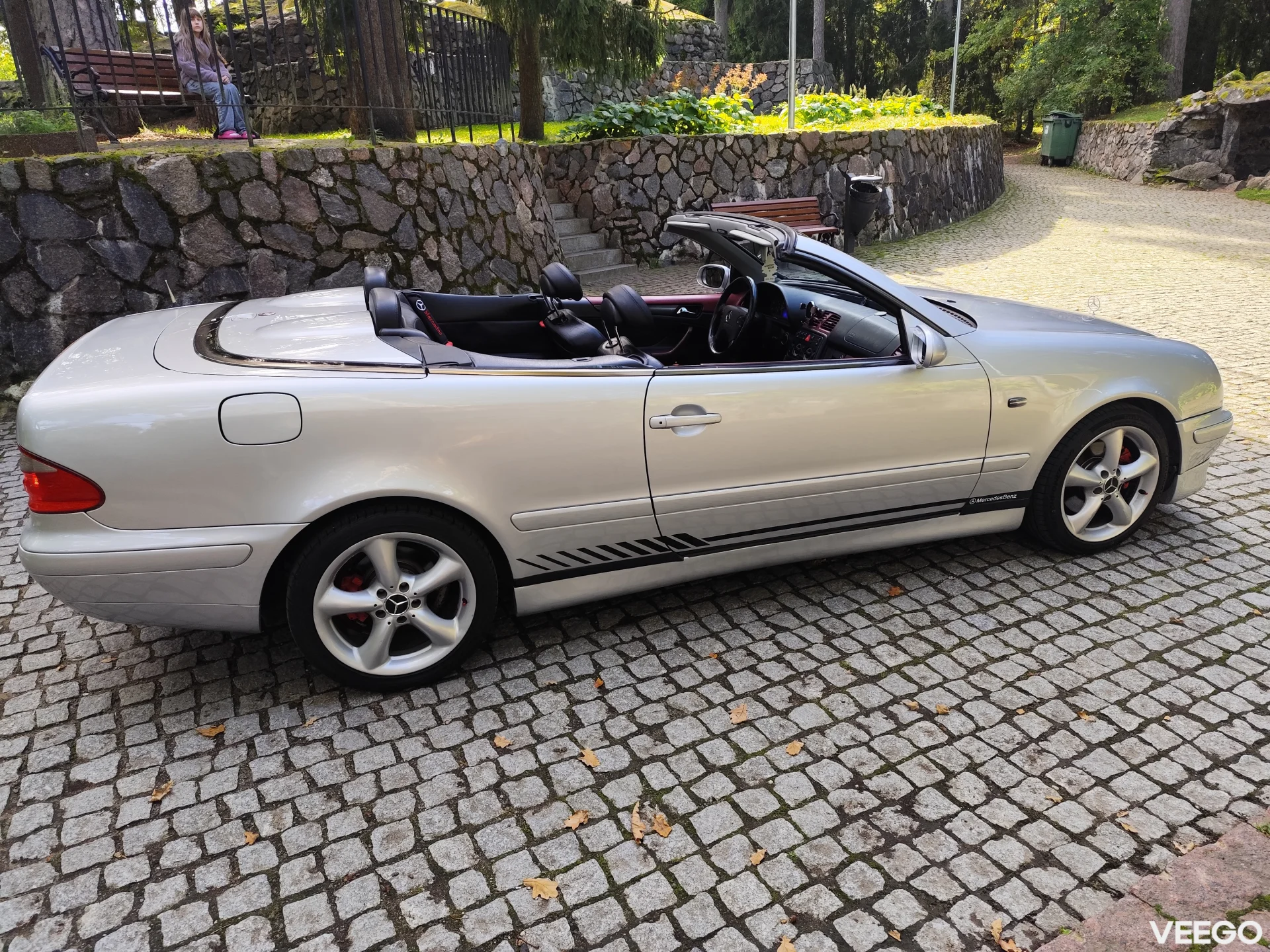 Mercedes-Benz CLK230 2.3 142kW