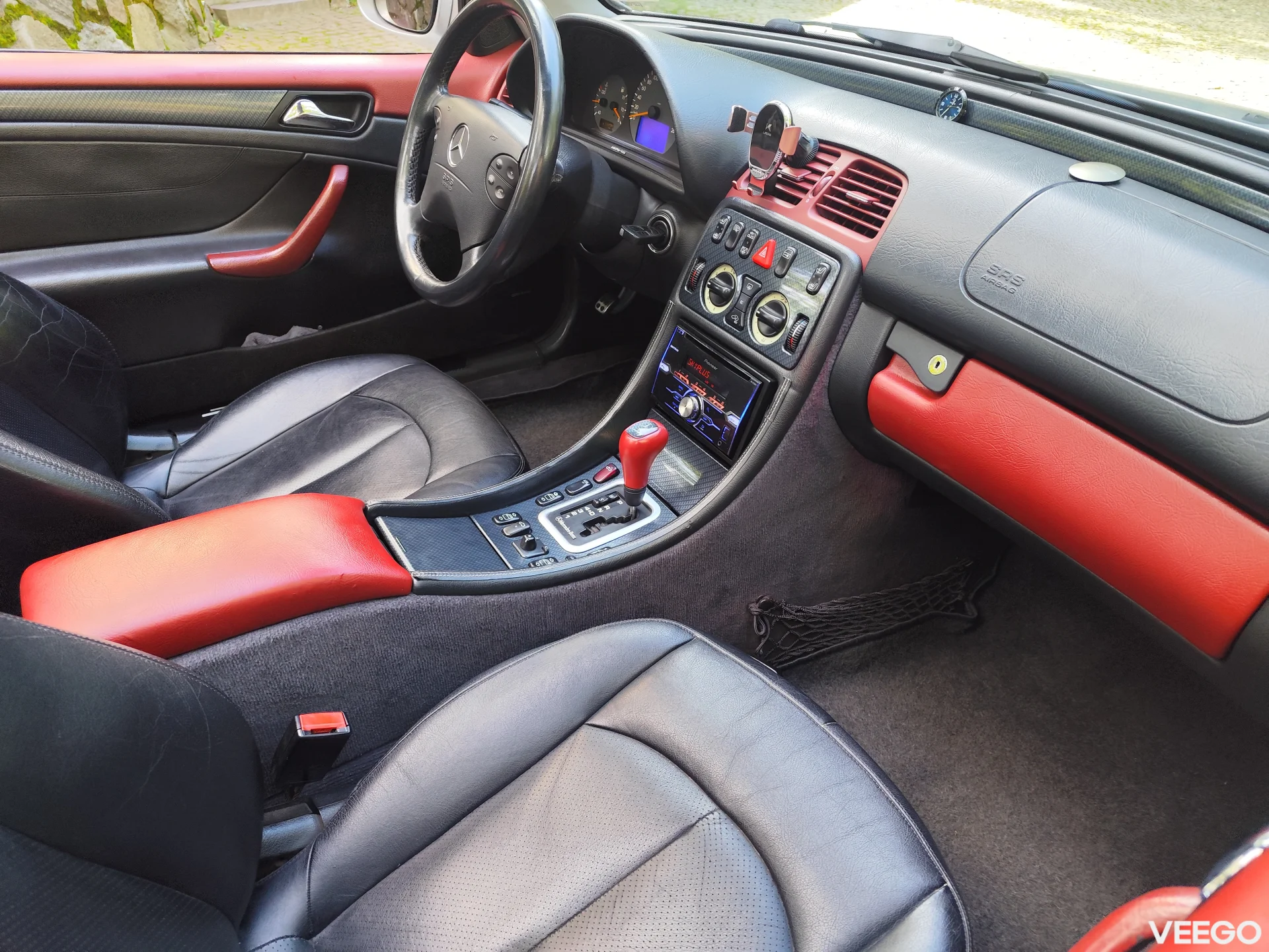 Mercedes-Benz CLK230 2.3 142kW