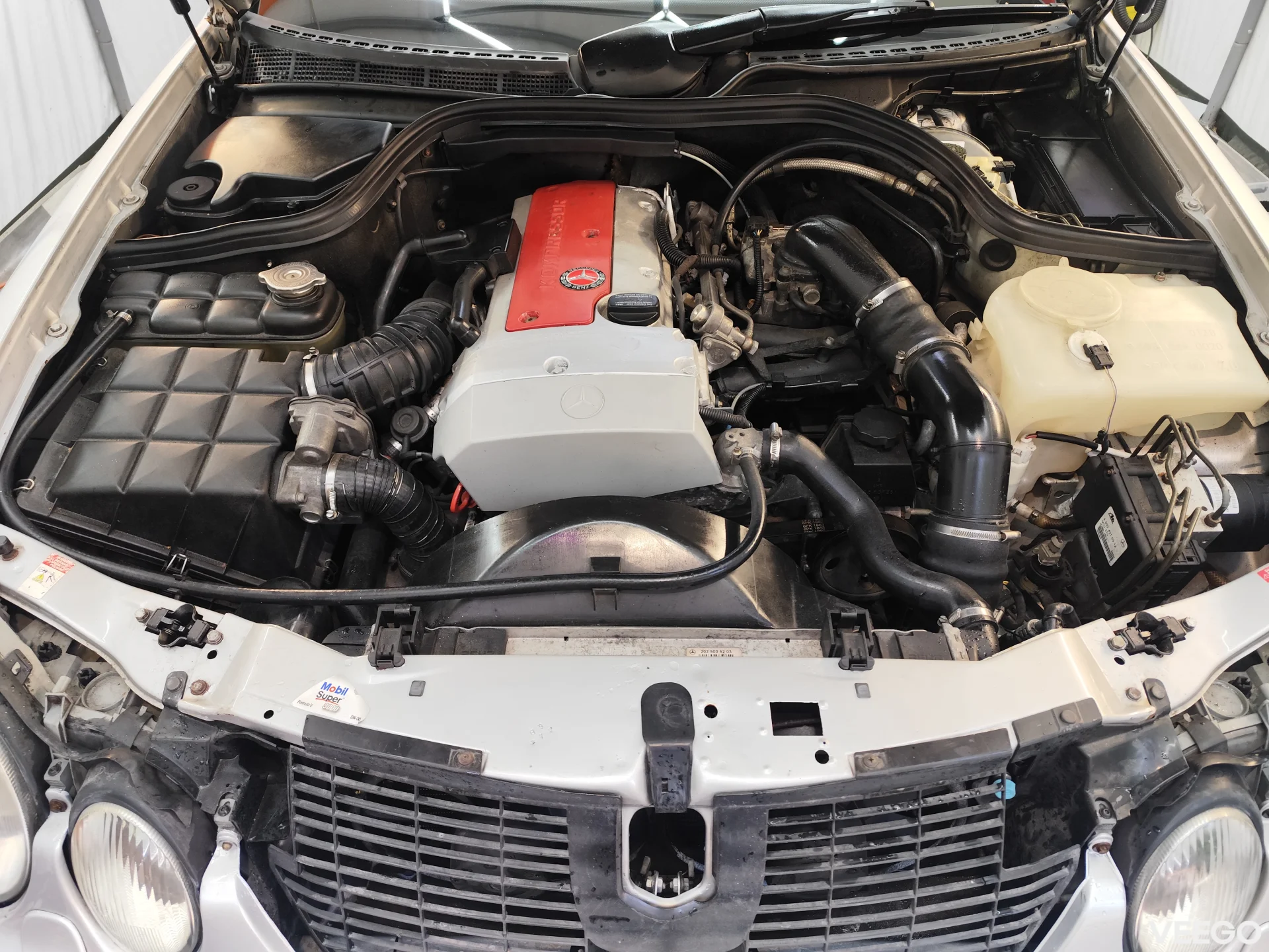 Mercedes-Benz CLK230 2.3 142kW