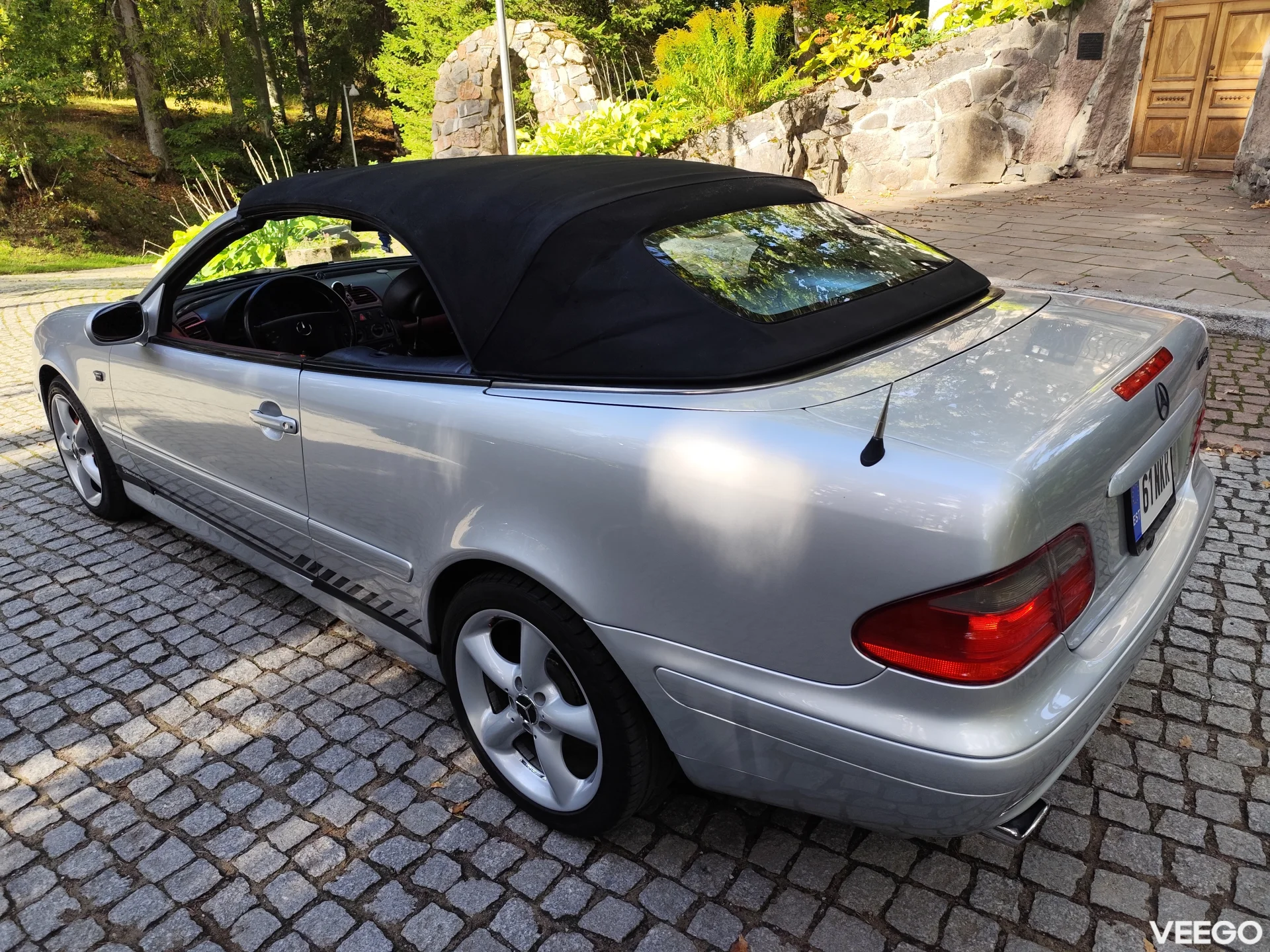 Mercedes-Benz CLK230 2.3 142kW