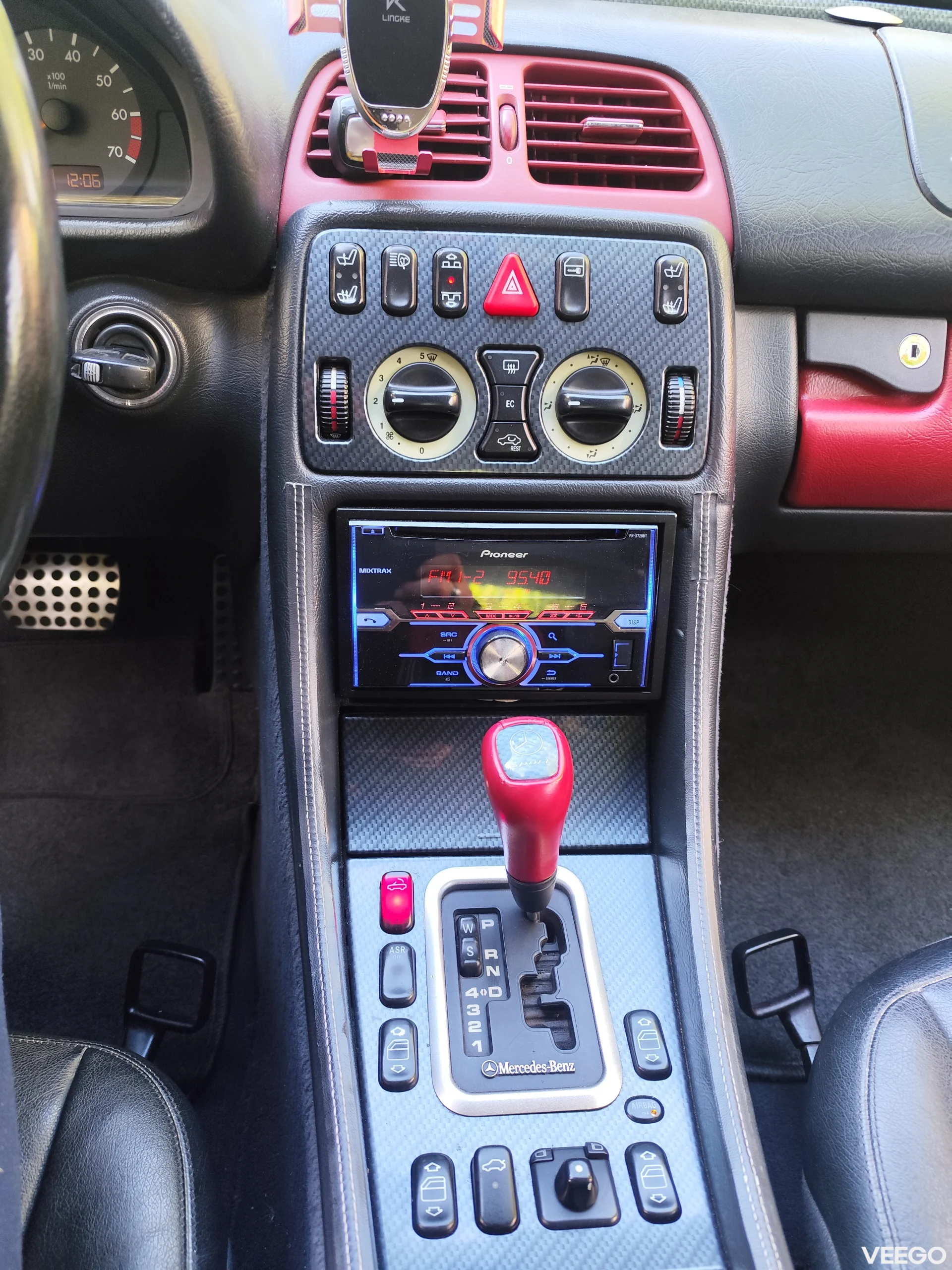 Mercedes-Benz CLK230 2.3 142kW