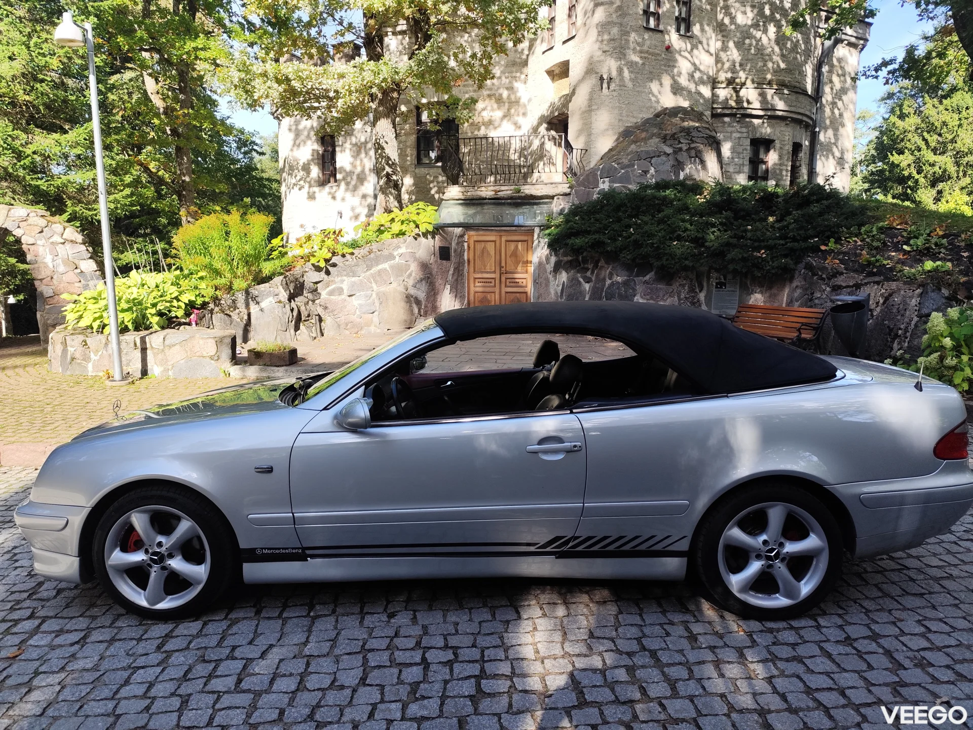 Mercedes-Benz CLK230 2.3 142kW