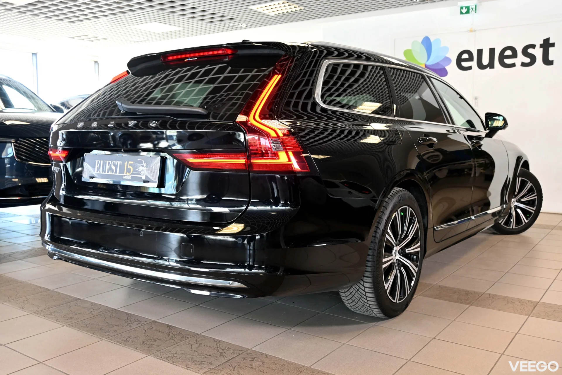 Volvo V90 AWD BRIGHT PLUS INTELLI SAFE PRO 2 251kW