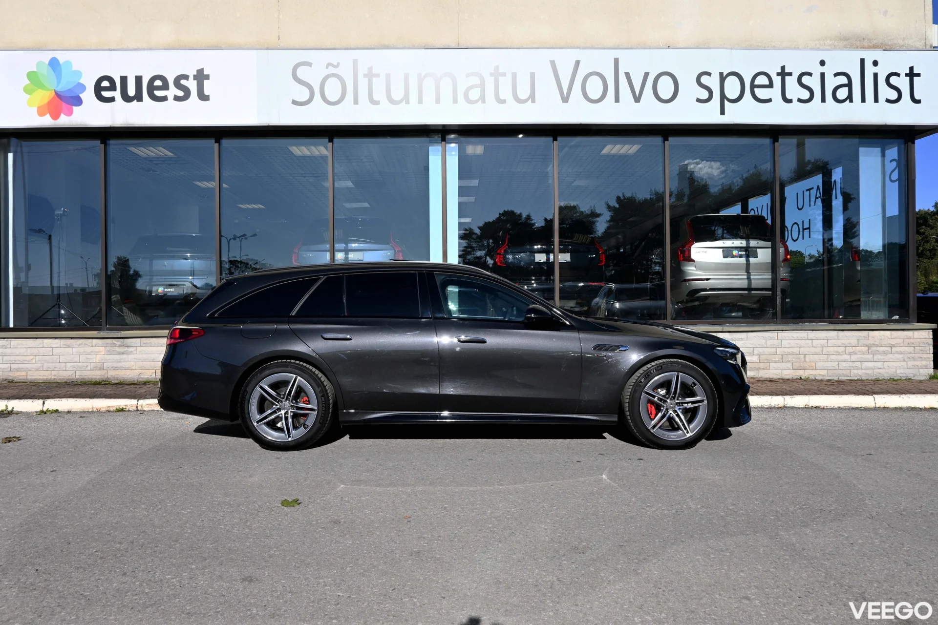 Mercedes-Benz E53 AMG 4MATIC+ T-MODEL LUXURY BURMESTER FULL 3 450kW