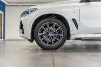 BMW X5 xDrive30d M-sportpakett 3 210kW thumbnail
