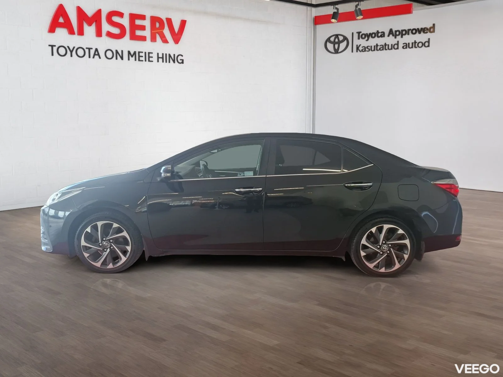 Toyota Corolla Luxury 1.6 97kW