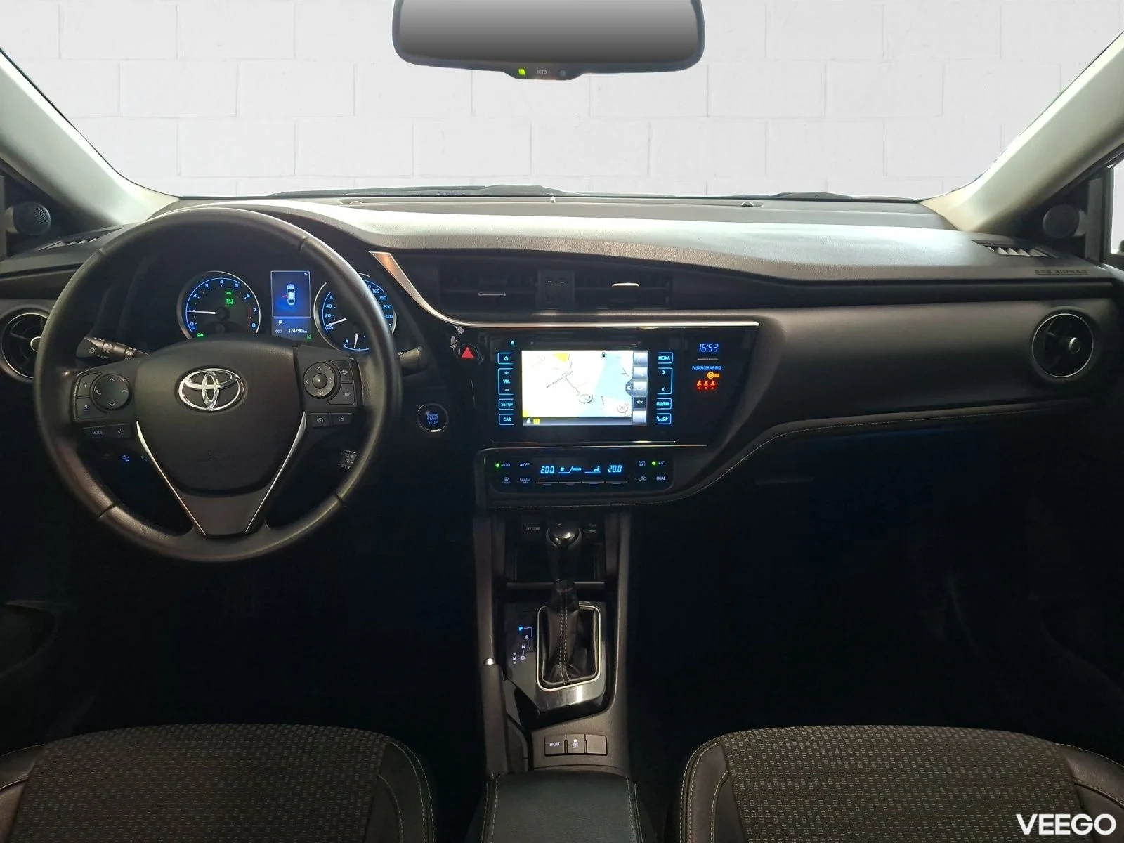 Toyota Corolla Luxury 1.6 97kW
