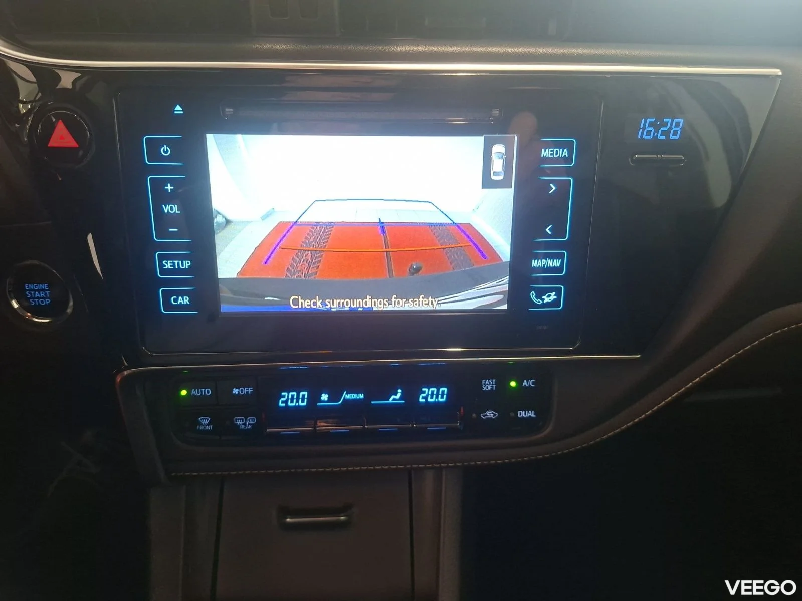 Toyota Corolla Luxury 1.6 97kW