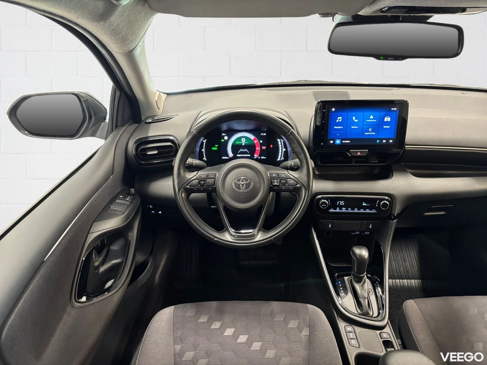Toyota Yaris Active Plus 1.5 68kW