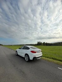 BMW X4 3.0 230kW thumbnail