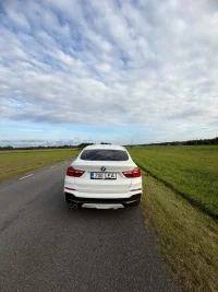 BMW X4 3.0 230kW thumbnail