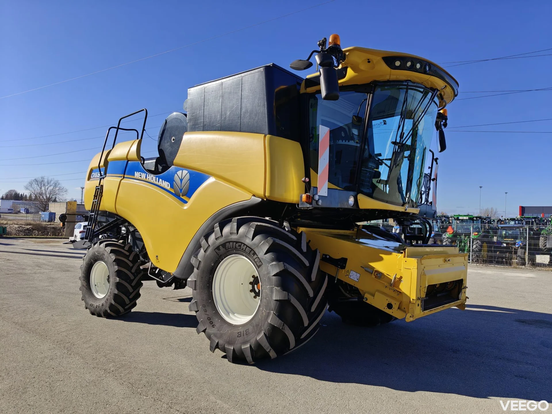 New Holland CX 200kW
