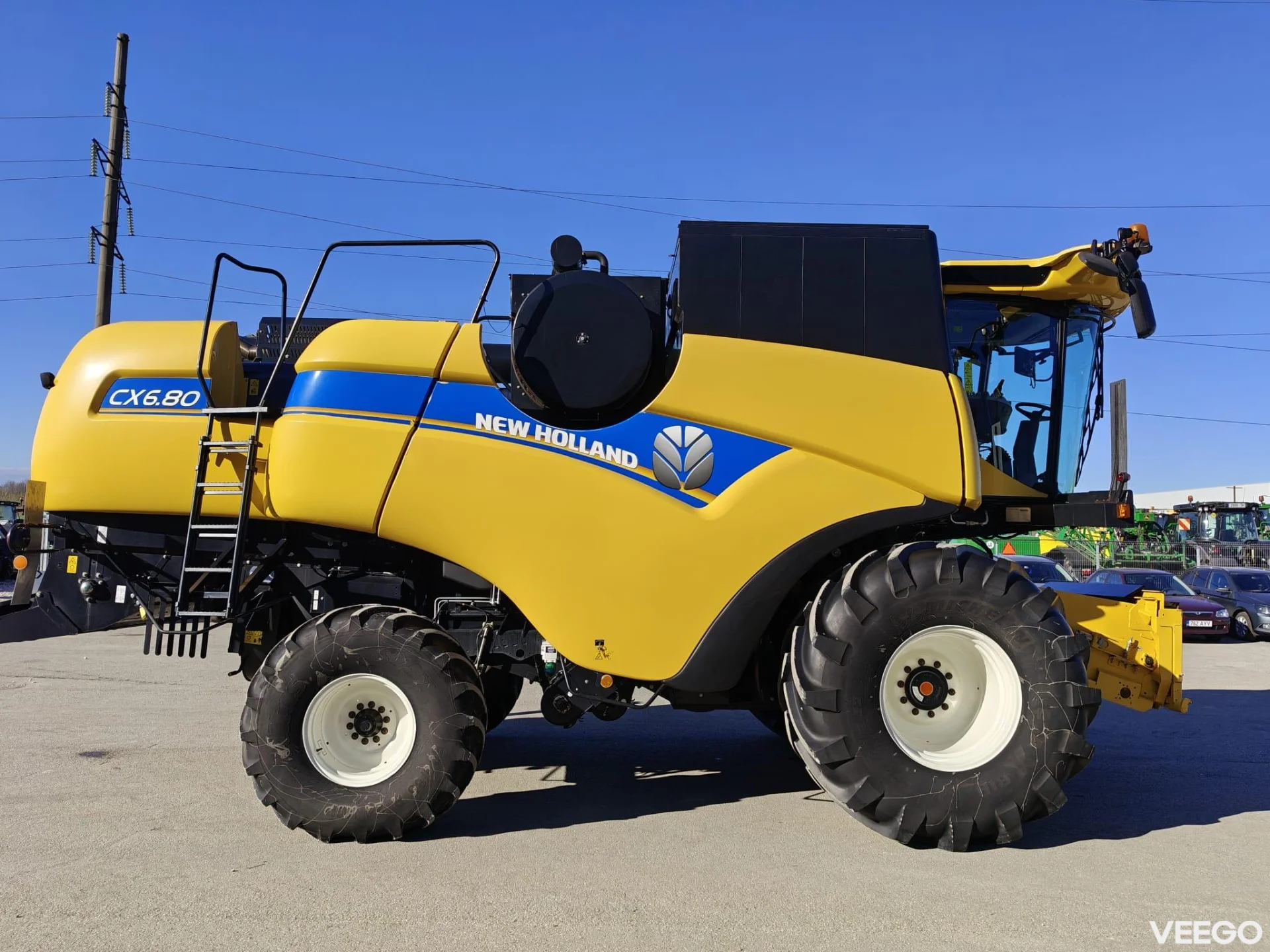 New Holland CX 200kW