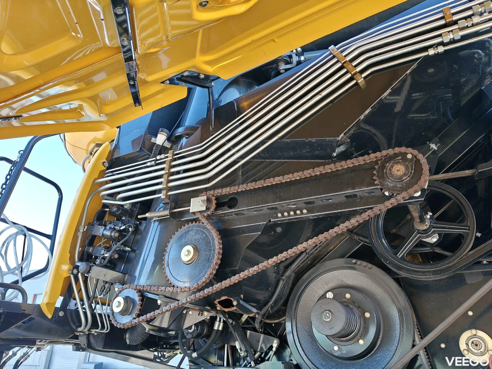 New Holland CX 200kW