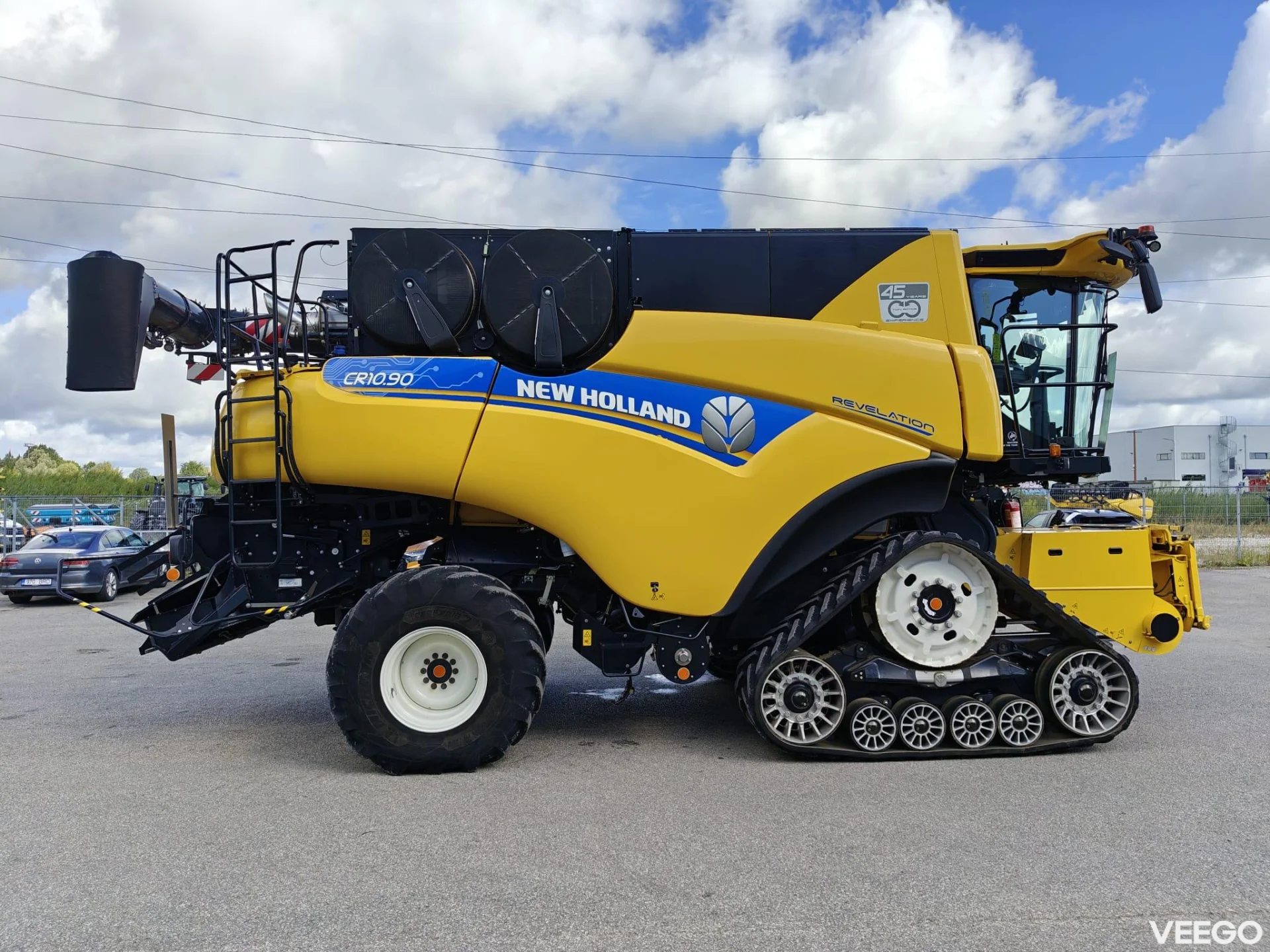 New Holland CR Macdon FD140 515kW