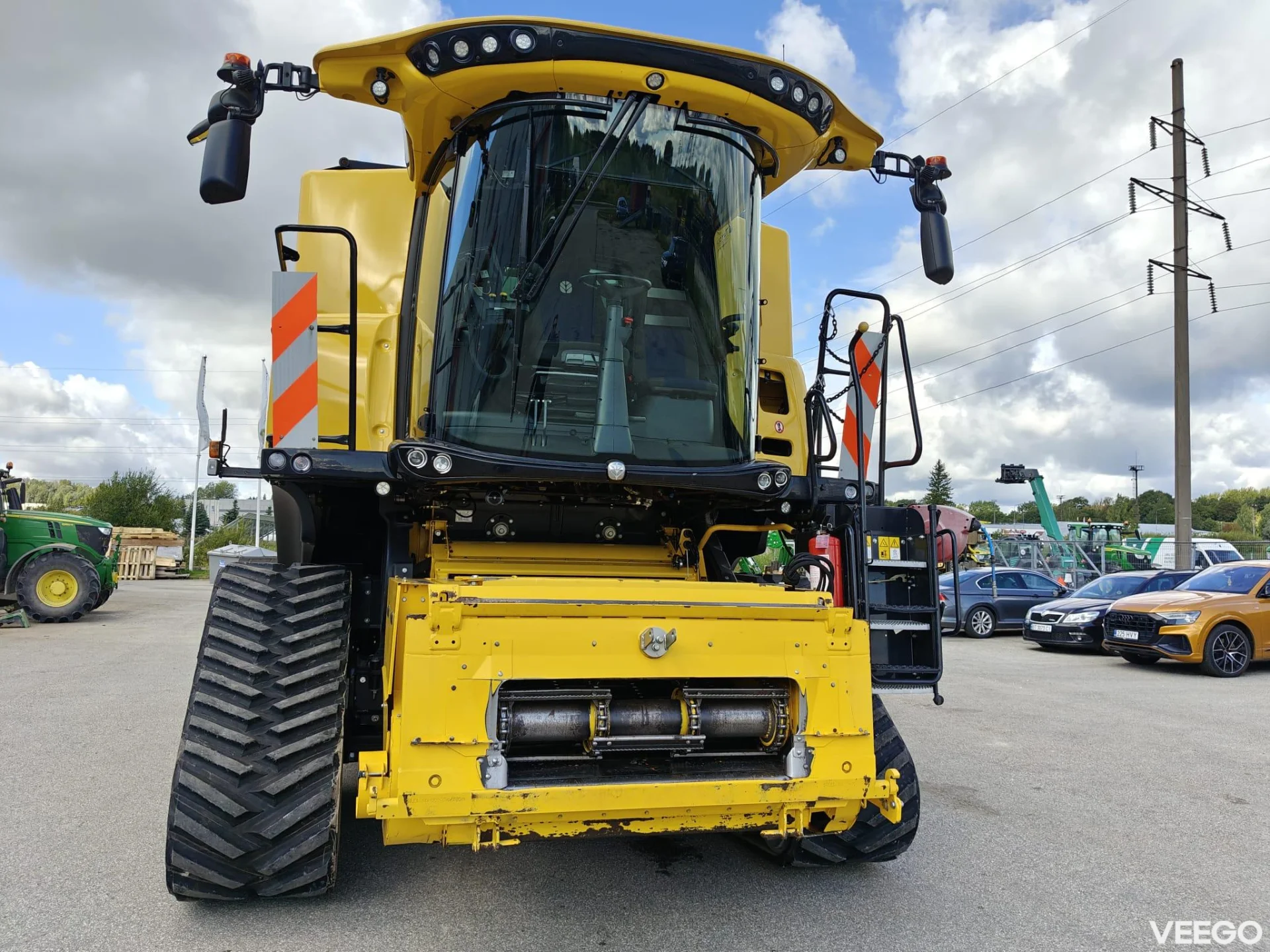 New Holland CR Macdon FD140 515kW