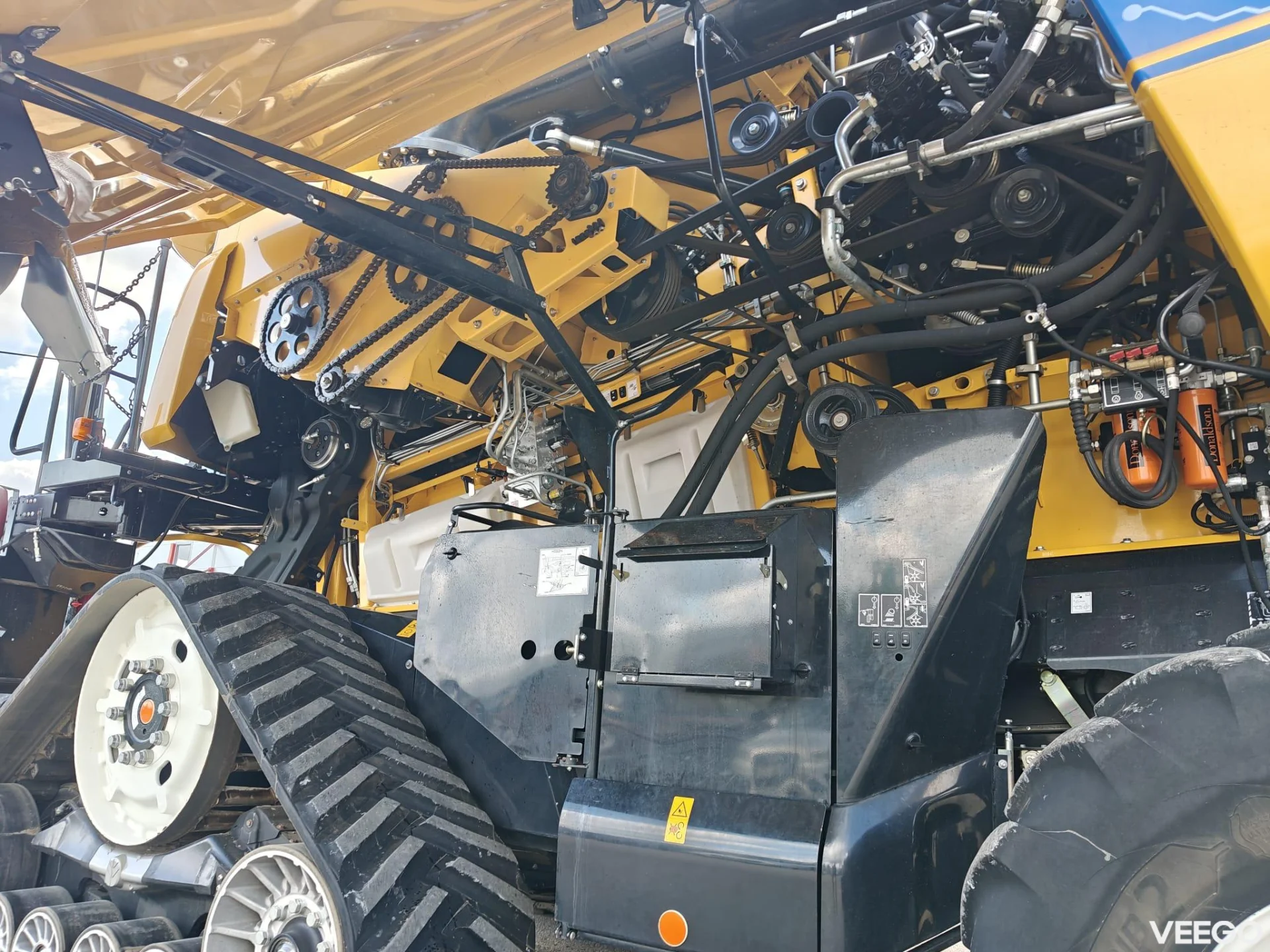 New Holland CR Macdon FD140 515kW
