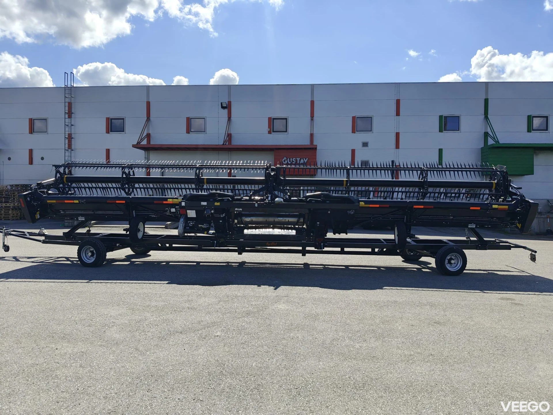 New Holland CR Macdon FD140 515kW