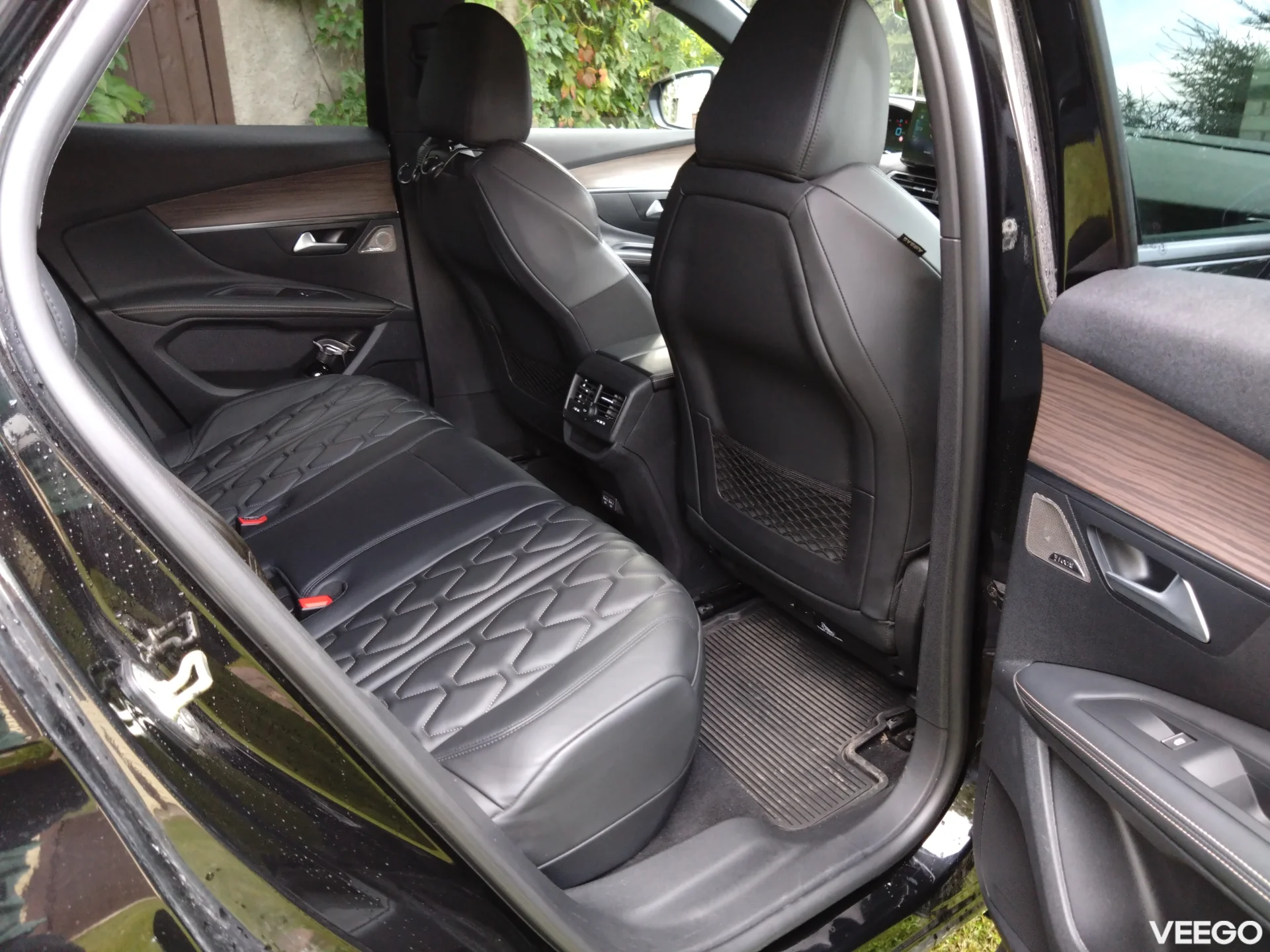 Peugeot 3008 hybrid-4 1.6 147kW
