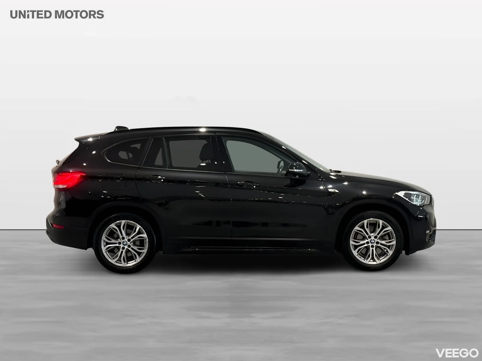 BMW X1 xDrive25e SportLine Head-Up Drag LM Sportstolar 0kW
