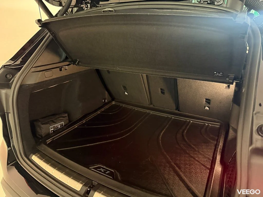 BMW X1 xDrive25e SportLine Head-Up Drag LM Sportstolar 0kW