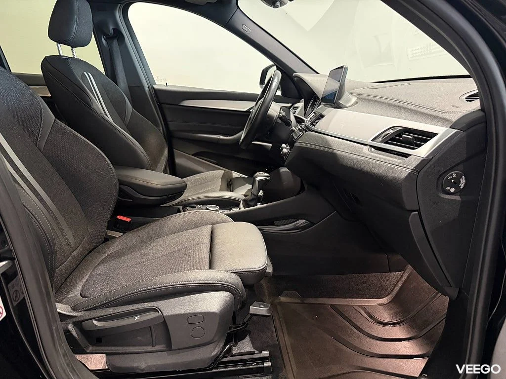 BMW X1 xDrive25e SportLine Head-Up Drag LM Sportstolar 0kW