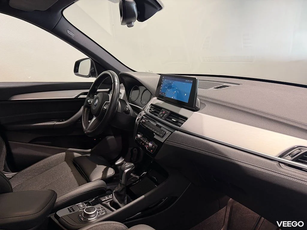 BMW X1 xDrive25e SportLine Head-Up Drag LM Sportstolar 0kW