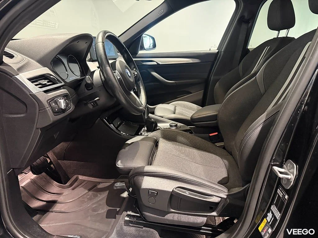 BMW X1 xDrive25e SportLine Head-Up Drag LM Sportstolar 0kW