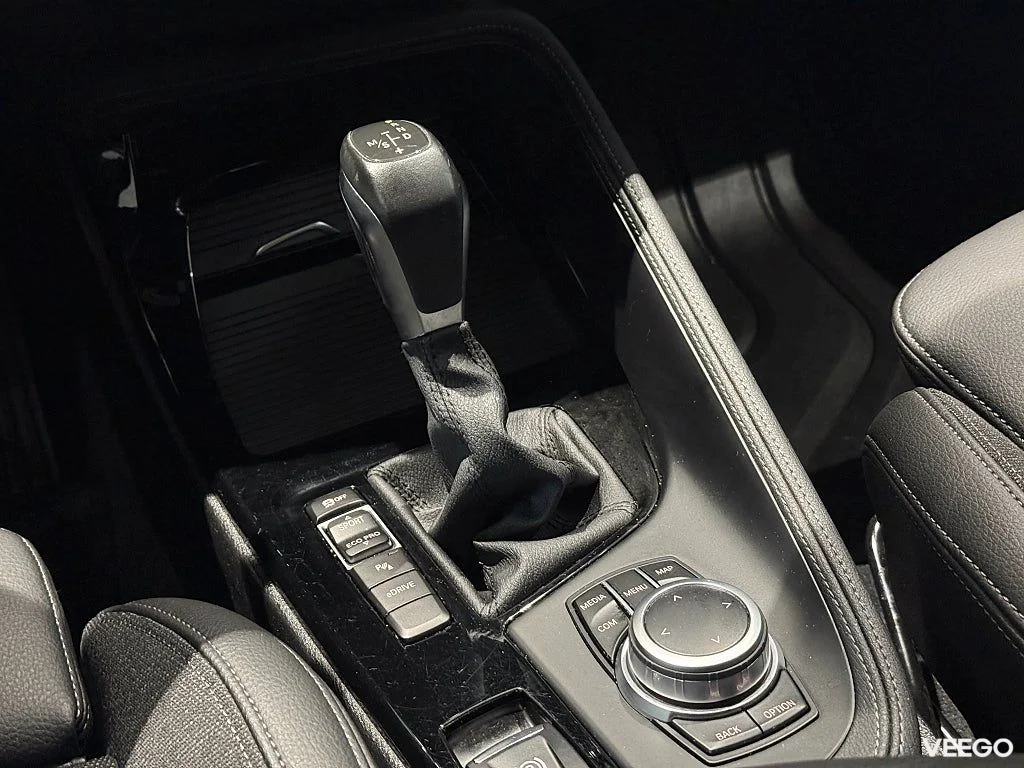 BMW X1 xDrive25e SportLine Head-Up Drag LM Sportstolar 0kW