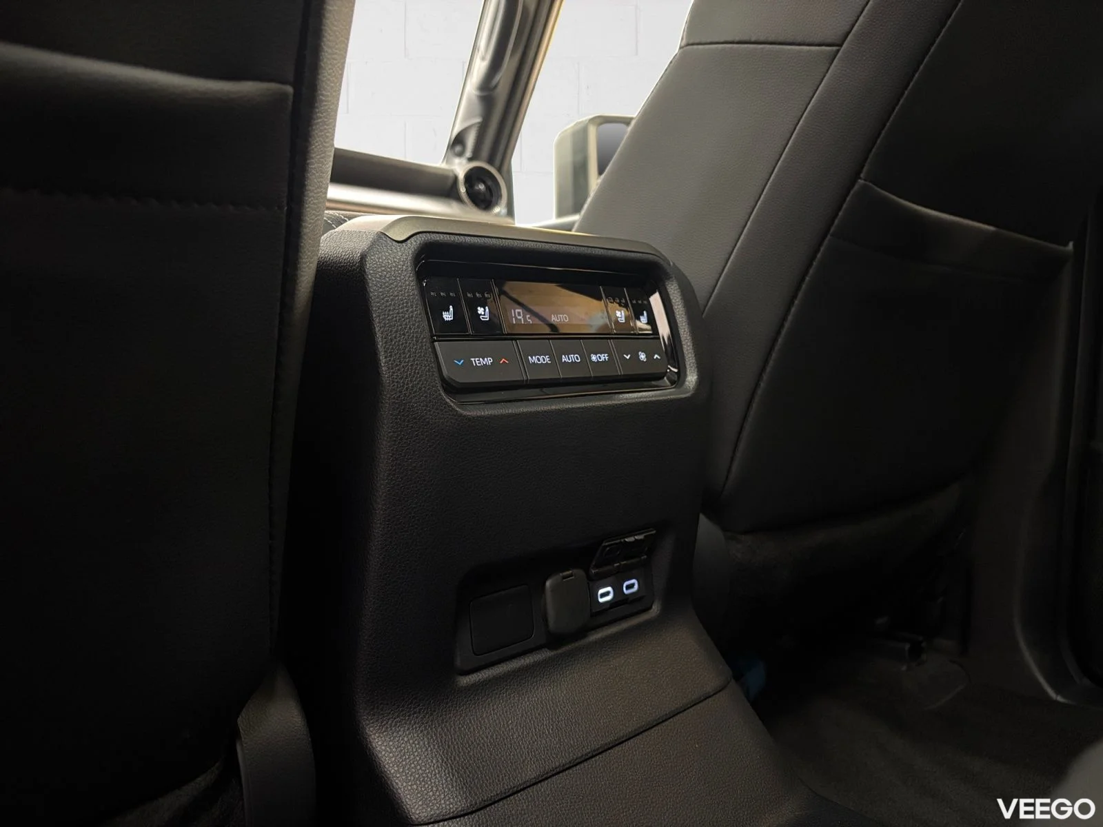 Toyota Land Cruiser Executive 2.8 151kW