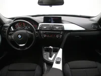 BMW 320 2 120kW thumbnail