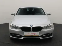BMW 320 2 120kW thumbnail