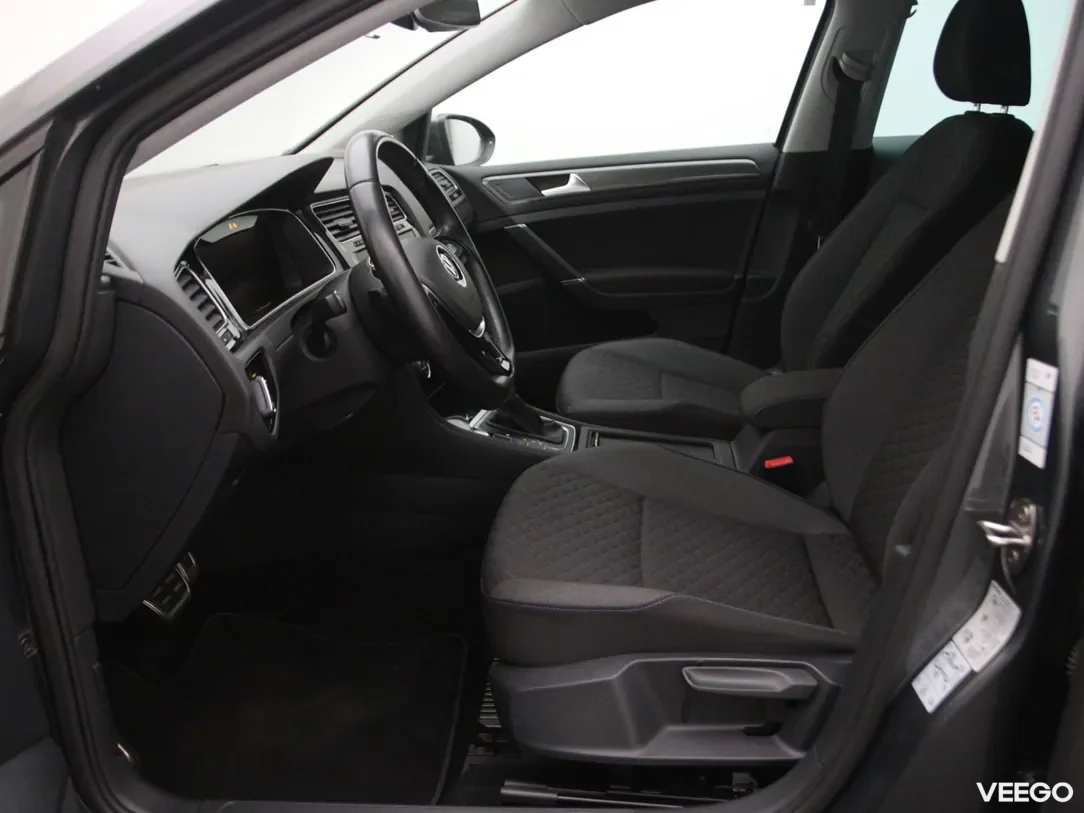 Volkswagen Golf 1.5 96kW