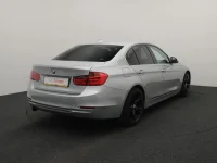 BMW 320 2 120kW thumbnail