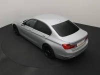 BMW 320 2 120kW thumbnail