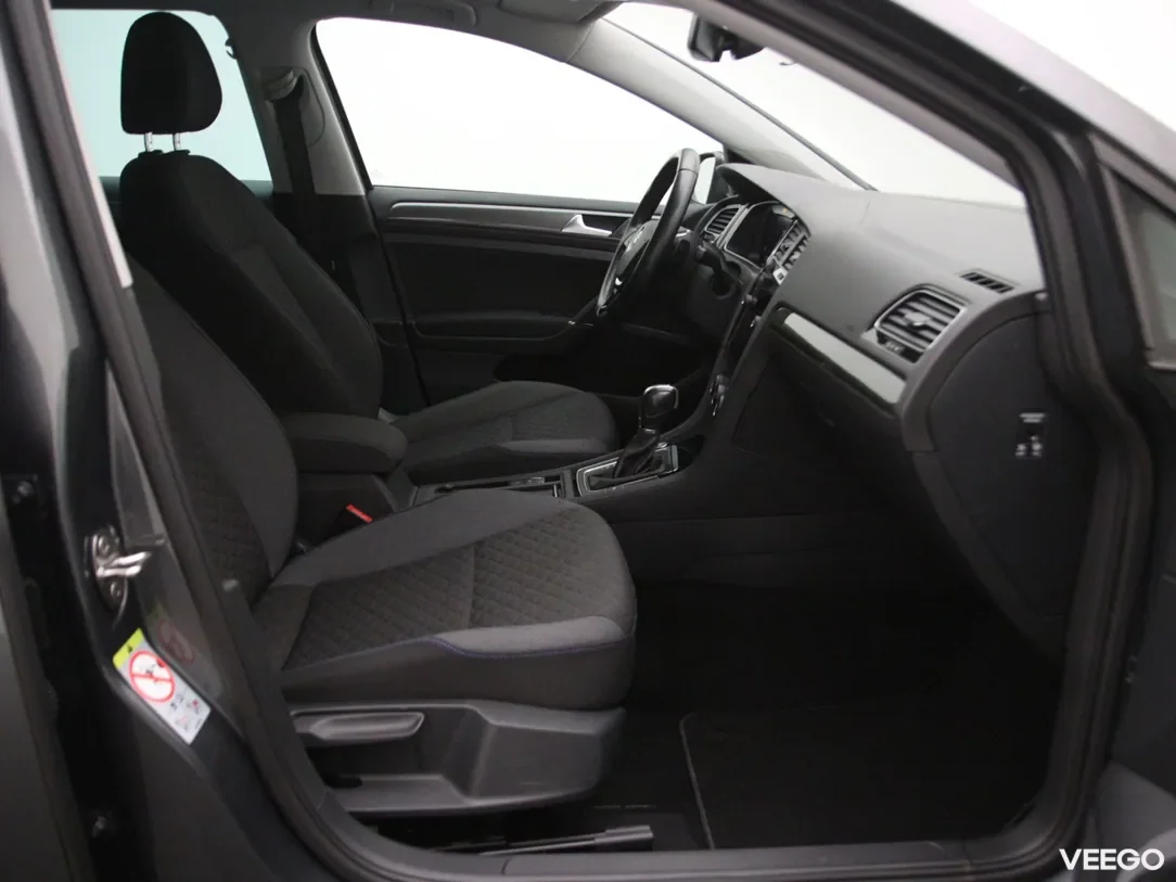 Volkswagen Golf 1.5 96kW