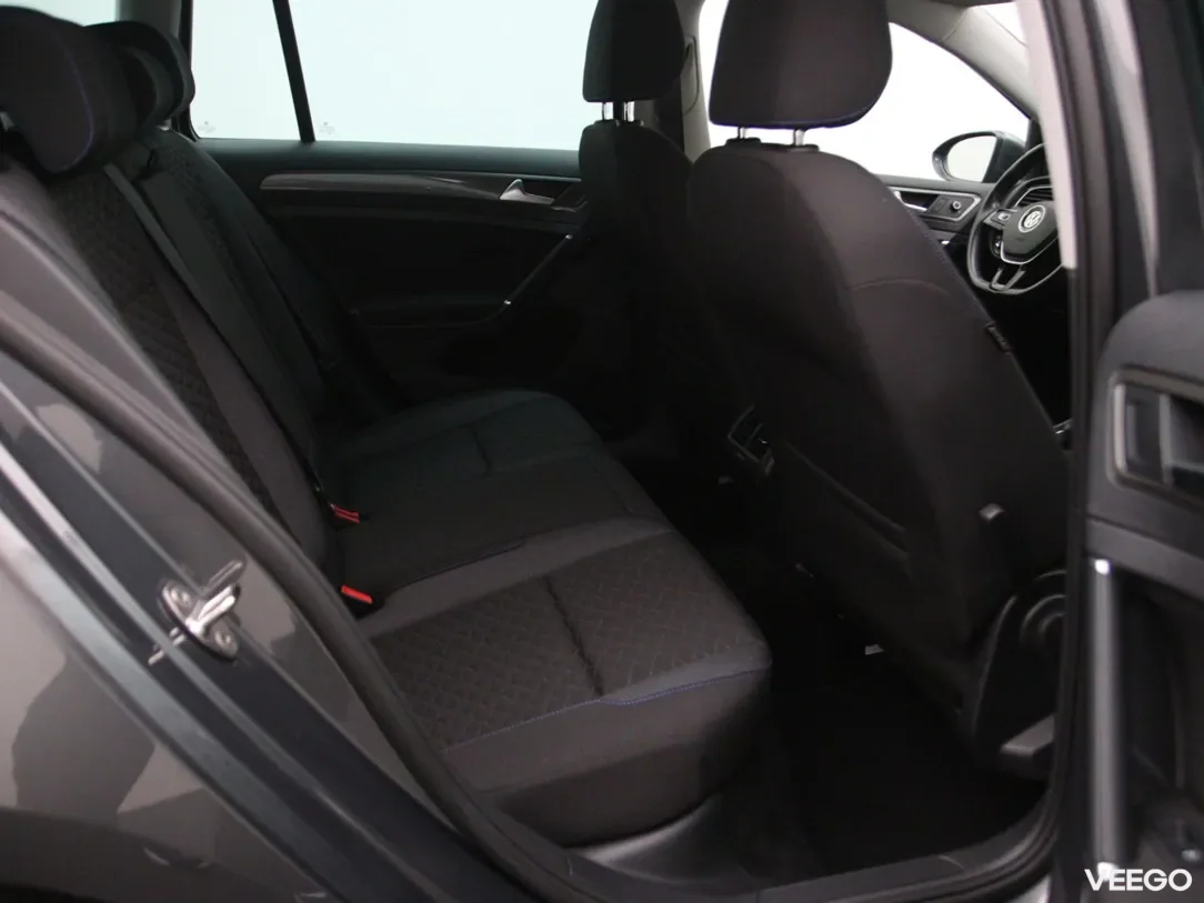 Volkswagen Golf 1.5 96kW