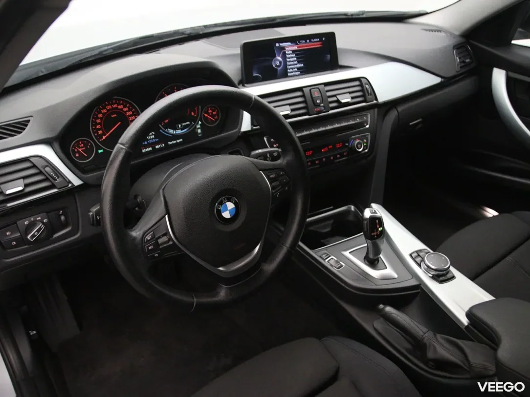 BMW 320 2 120kW