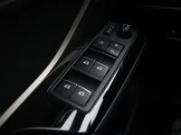 Toyota C-HR 1.8 90kW thumbnail