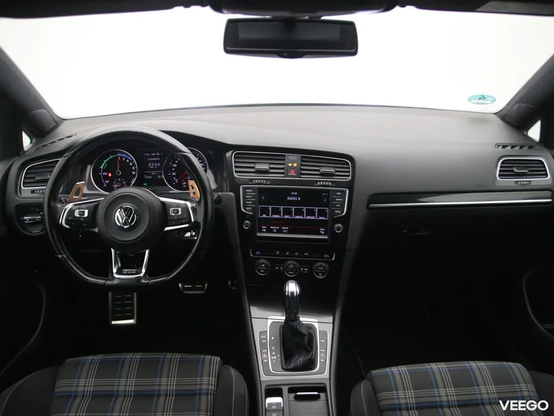 Volkswagen Golf 1.4 150kW