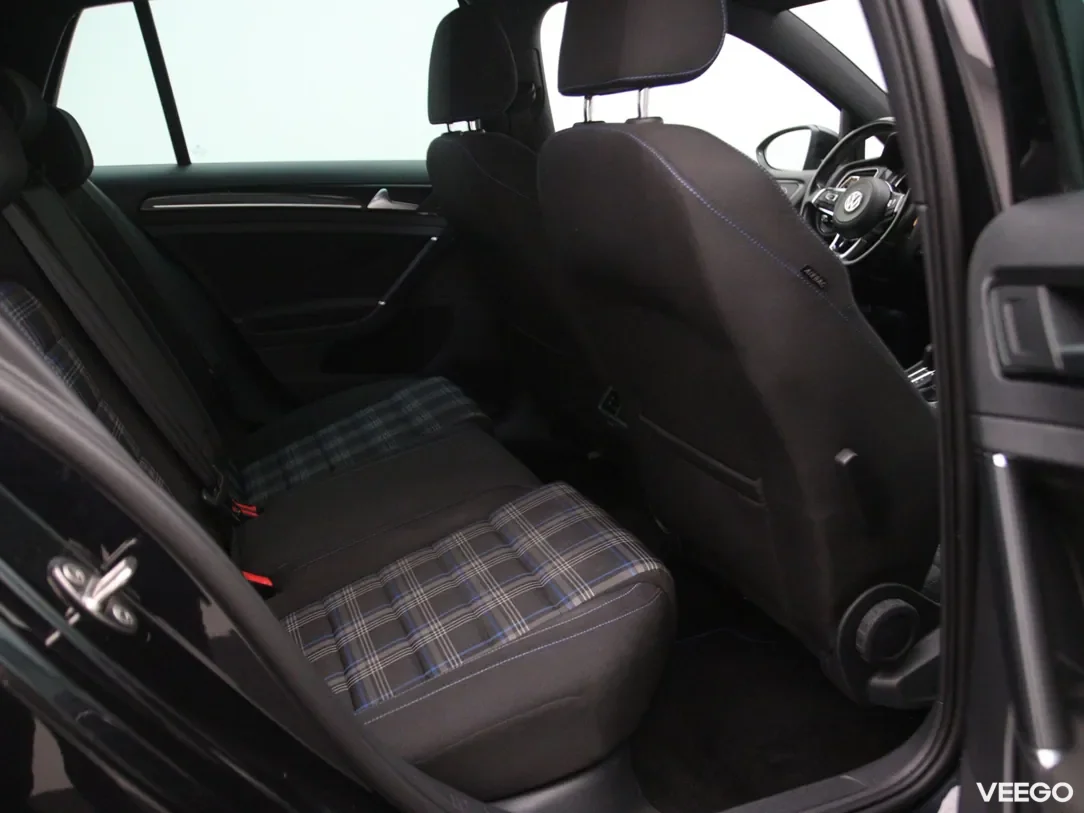 Volkswagen Golf 1.4 150kW