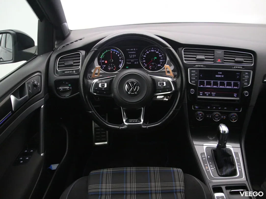Volkswagen Golf 1.4 150kW