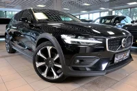 Volvo V60 Cross Country AWD BRIGHT PLUS INTELLI SAFE FACELIFT 2023 2 145kW thumbnail