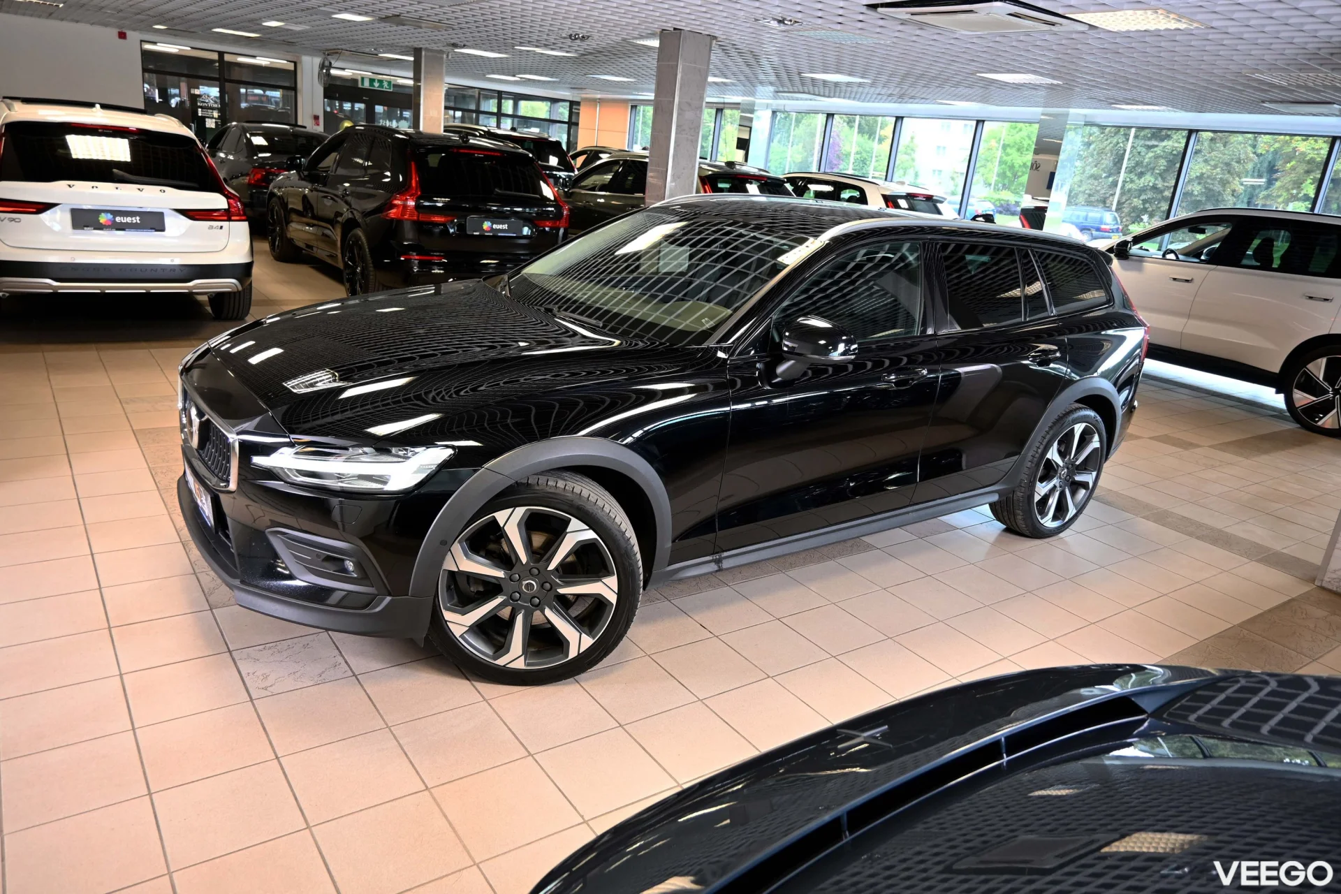 Volvo V60 Cross Country AWD BRIGHT PLUS INTELLI SAFE FACELIFT 2023 2 145kW