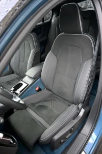 Volvo C40 AWD ULTIMATE INTELLI SAFE XENIUM FULL MY2023 300kW thumbnail