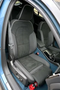 Volvo C40 AWD ULTIMATE INTELLI SAFE XENIUM FULL MY2023 300kW thumbnail