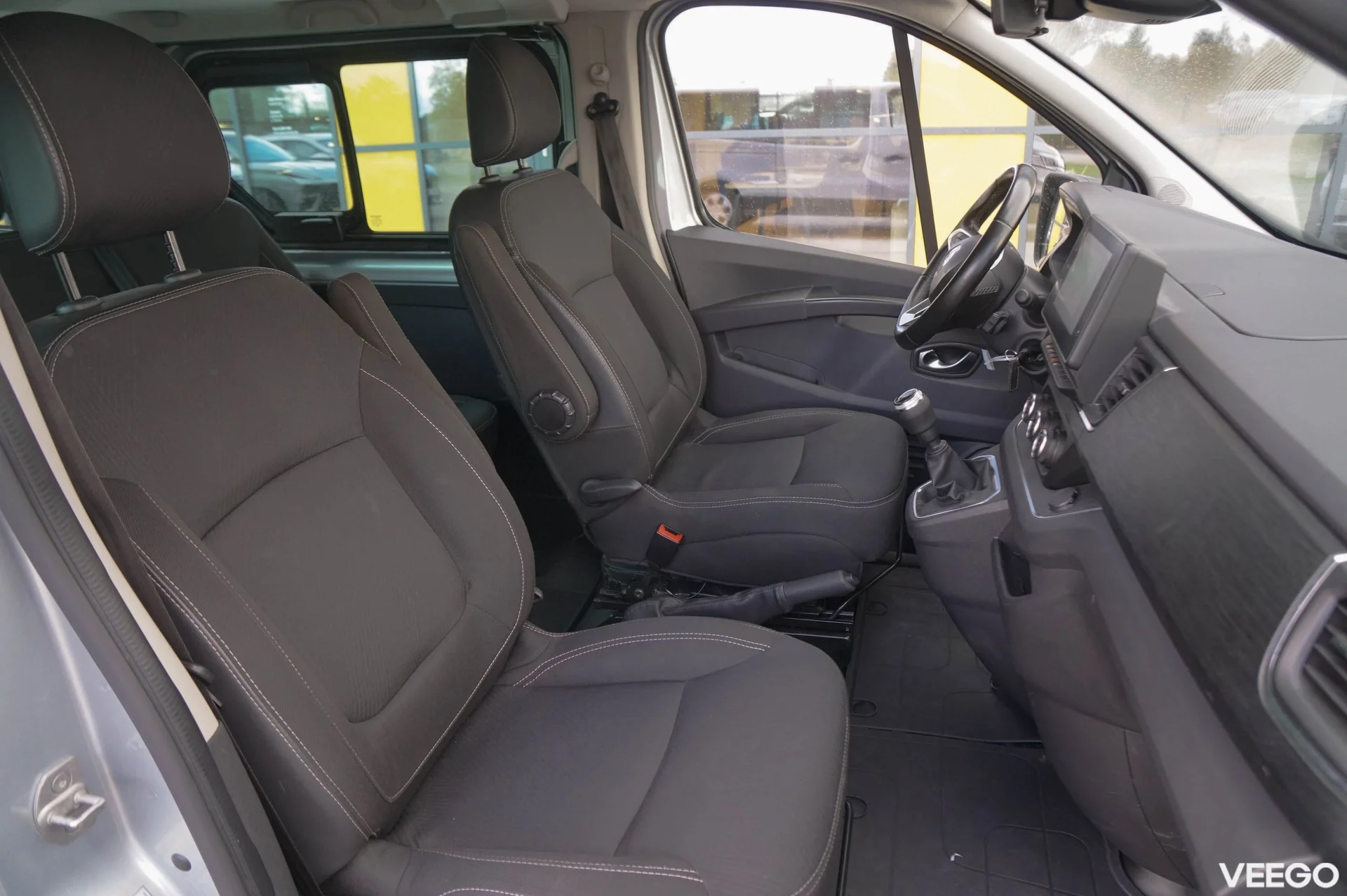 Renault TRAFIC Passanger Pack Clim L2H1 2 110kW